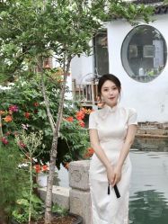 -一揽芳华汉服旗袍体验馆(拙政园店)