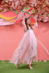 -巴黎恋人婚纱摄影(东莞总店)