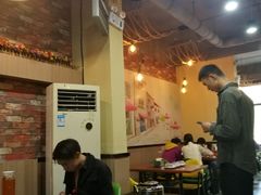 大堂-胡羊排香辣虾(橄榄城店)