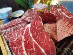 -铭牛烧肉·和牛海鲜自助(高新月牙湖店)