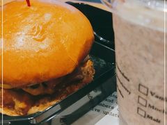 -The Habit Burger Grill 哈比特汉堡(爱琴海店)