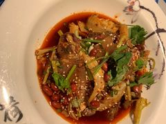 夫妻肺片-川流不息·地道川菜·小龙虾(新松江路店)