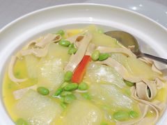 -醉辉皇上海之巅(上海中心大厦店)