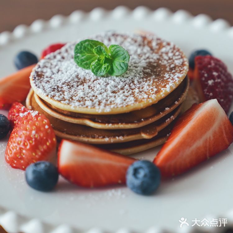 ☁️早餐日记：🥞酸奶松饼，花生豆浆
