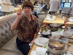 -雍和会海鲜姿造自助(湖东路店)