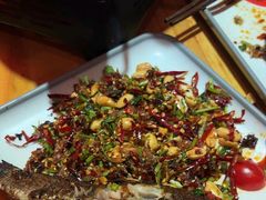 -何师烧烤Pro ·江湖川菜·小龙虾·精酿(太古里旗舰店)