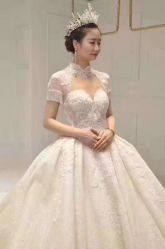 -NaNa婚纱礼服馆