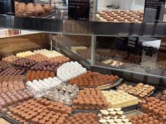 -Laderach 莱德拉(上海环贸iapm店)