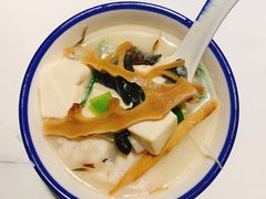 -姜君·千岛湖鱼头馆(浦东大道店)