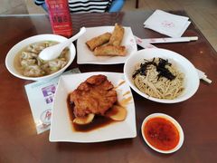 -鲜得来排骨年糕(即墨路店)