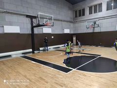 -梦想之巅·青少年篮球·羽毛球·培训中心(西站店)