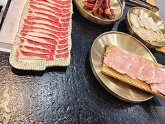 -臻牛烤肉