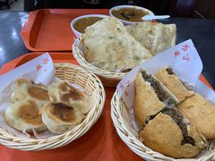 -方中山胡辣汤(成都首店)