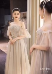 -Lady  Jane高端婚纱礼服馆