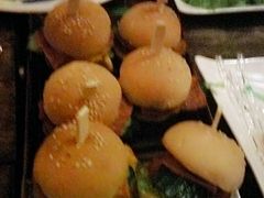 -Helens海伦司小酒馆(红旗南路店)