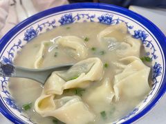 黄鱼馄饨-明呈黄鱼面馆(斜土路店)
