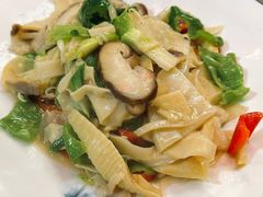 -缘来聚·徽菜名店(黄山宏村店)