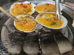 -围炉肉舍•炭烤活鳗•丹东海鲜烤肉(步行街店)