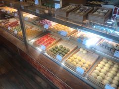 面包甜点陈列柜-南宋胡记(杭州体育场路店)