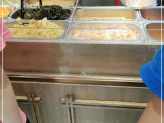 自助取餐区-三兄弟高炉烧饼