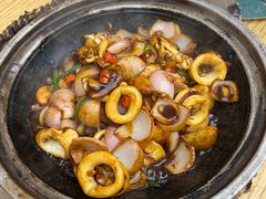 石锅焗小管鱿鱼-乔街深夜食堂·小龙虾·高压锅生蚝(杭州总店)