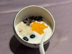 -彩云天云南餐厅