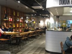 -乐凯撒披萨(东方新世界店)