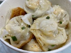蛋黄鲜肉煎馄饨-乌镇姐妹特色小吃(银杏公寓店)