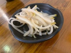 -丽虹云南过桥米线(兴工街店)