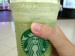 -星巴克臻选(莘庄仲盛店)