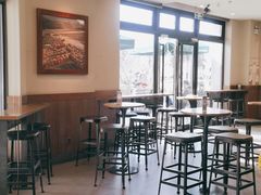 大堂-星巴克(无锡百联奥特莱斯店)