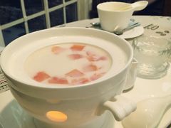 -燕庭·纯燕窝·甜品下午茶(南京西路店)