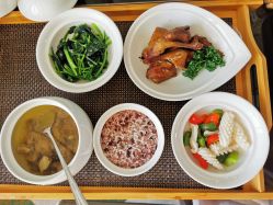 -臻康乃馨月子中心(集美店)