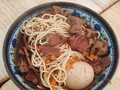 -牛师傅牛肉面(尚隆路店)