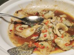 -忆江南·临江鱼馆