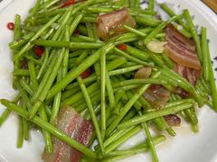 藜蒿炒腊肉-楚湘园·湖南湖北菜