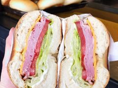 圣诞火腿贝果明治-BIG BAGEL(永康路店)