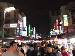 -六合夜市