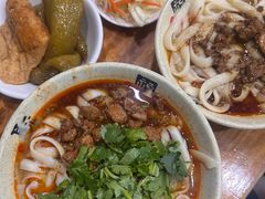 -任记七中刀削面(总店)