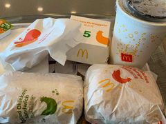 麦辣鸡腿堡鸡翅餐-麦当劳(南京南站站外店)