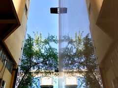 -新华里咖啡书吧(新华书店小寨店)