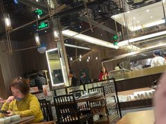 -捞王锅物料理(上海世茂广场店)