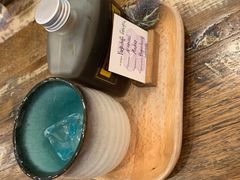 -FLOVIE FLORIST CAFE