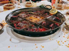 -正贰捌经重庆老火锅(建设路店)