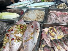-侬佳蒸菜馆(听潮店)