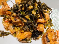 普洱茶香酥虾-云海肴·汽锅鸡·云南菜(高德置地店)
