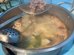 -湾区九号鲜切牛肉火锅(明珠南路店)