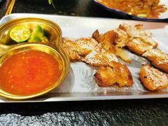 -何妹湿辣牛肉·粤式烧烤砂煲(桂雅路店)