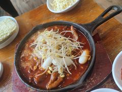 -喇喇排骨火锅·传统韩式脊骨汤(望京西园总店)
