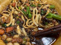 -张记奔吃小面